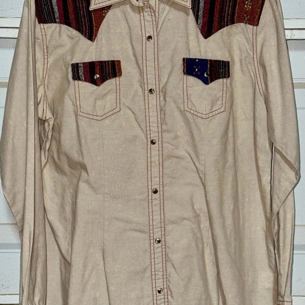 Wrangler Beige Button Down Shirt with Striped Accents